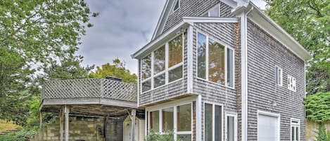 Hyannis Vacation Rental | 3BR | 2BA | 1,281 Sq Ft | Stairs Required