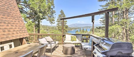 Lake Arrowhead Vacation Rental | 6BR | 4BA | 3,000 Sq Ft | Stairs Required