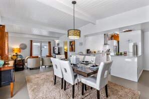 Dining room for six