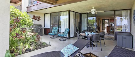 Kailua-Kona Vacation Rental | 2BR | 2BA | 1,000 Sq Ft | Stairs to Access