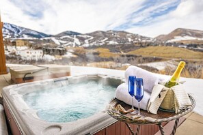 Bain à remous extérieur