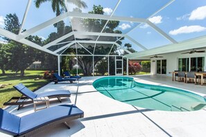 Pool/Lounging and grilling area