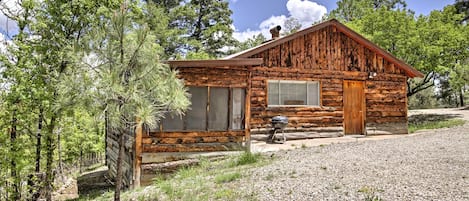 Ruidoso Vacation Rental | 2BR | 1BA | 1,000 Sq Ft | Step-Free Access