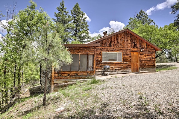 Ruidoso Vacation Rental | 2BR | 1BA | 1,000 Sq Ft | Step-Free Access