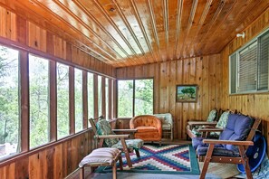 Sunroom w/ Views