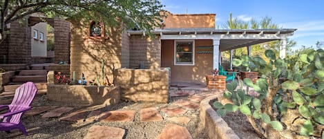 Tuscon Vacation Rental | 1BR | 1BA | 500 Sq Ft | Steps Required