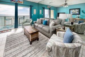 Such a BEAUTIFUL condo! - Tranquil colors bring a sense of happiness so one truly appreciates the beach atmosphere.