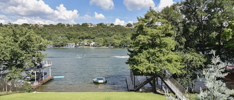 Backyard (Lake View) - Walker Luxury Vacation Rentals