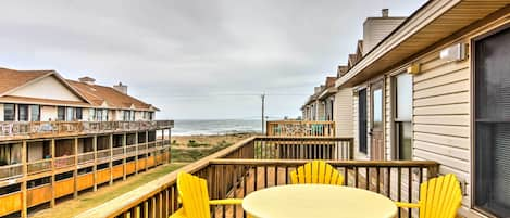 Kitty Hawk Vacation Rental | 3BR | 2.5BA | 1,800 Sq Ft | Stairs Required