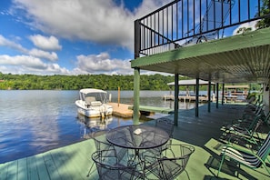 Personal Dock | Direct Access to Claytor Lake