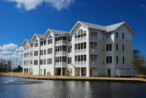 Hamilton Cay at Bermuda Bay Resort