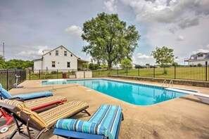 Shared Outdoor Pool