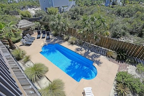 Backyard Private Pool