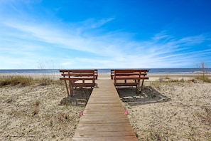 Gulf Front Deck with Bench Seating