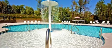 Sunny days and memories made here! Have some fun in the sun while taking a dip in the outdoor pool!