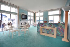 LIVING-AREA