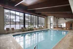 Indoor Pool Hot Tub And Sauna...Unwind Aprés Ski
