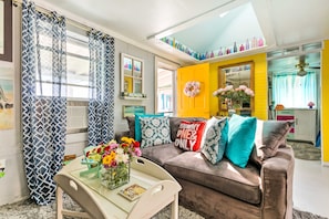 Living Room | Free WiFi | Pet Friendly w/ Fee
