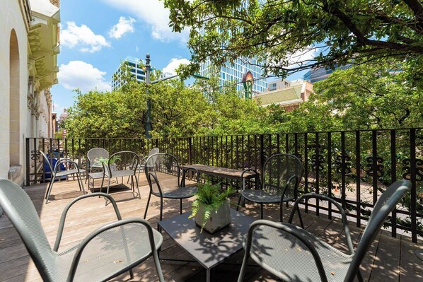 Balcony - Walker Luxury Vacation Rentals