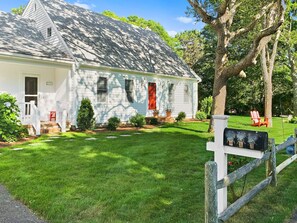 Welcome to "The Last Resort", the beach is at the end of the road! - 29 Ginger Plum Lane Harwich Port Cape Cod - New England Vacation Rentals
