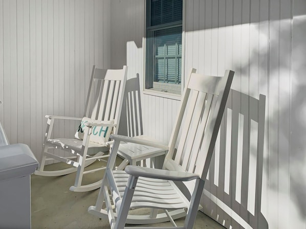 Rock your cares away at -29 Ginger Plum Lane Harwich Port Cape Cod - New England Vacation Rentals