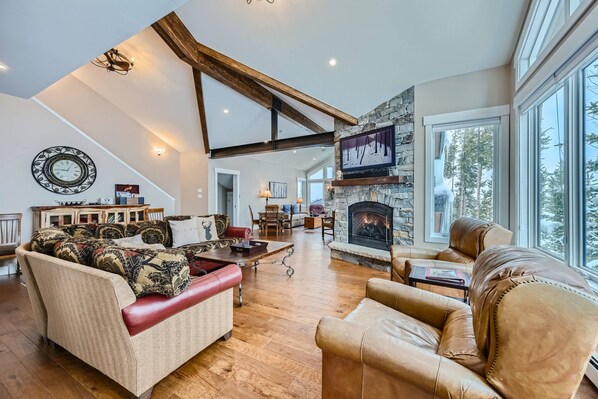 Fox Run's gorgeous Living Room with Extraordinary Views