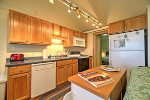 Kitchen | Fully Equipped | Dishwasher