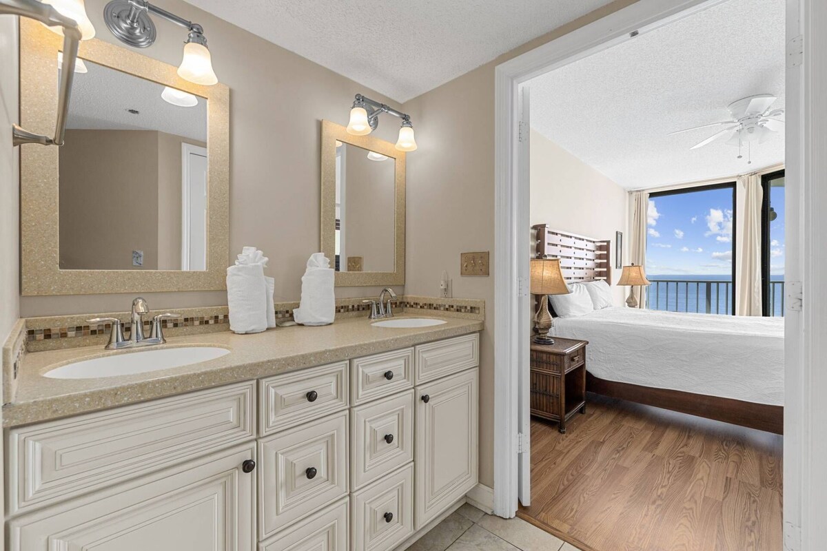 Luxury Oceanfront- Short Drive to Dining/shops – w/Free Tickets to Local Attractions – OOP 1105