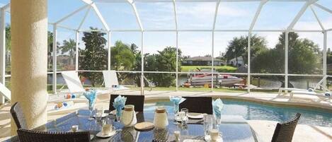 Outdoor dining