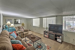 Interior | Step-Free Access | Free WiFi