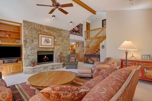 Enjoy the Vistas, Inside and Out! - Fireplace and HD TV!