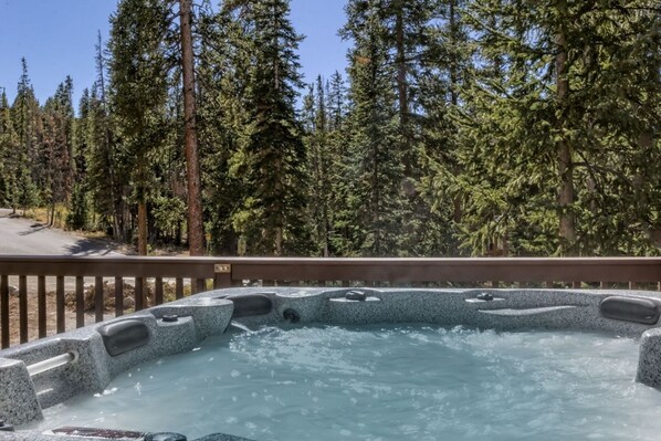 Ahhhhhh! - Large Hot Tub with View to the Woods!