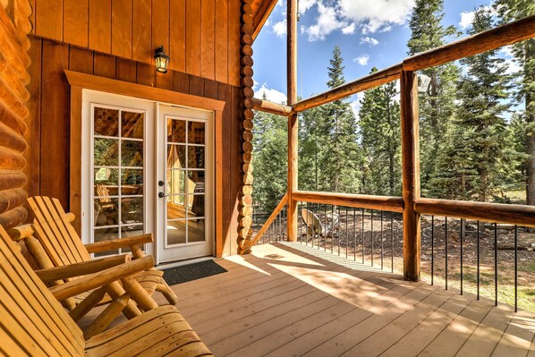 Duck Creek Village Vacation Rental | 3BR | 2BA | 2,800 Sq Ft | Stairs Required