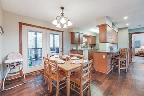 Main Living Space | Dining Table | Central A/C
