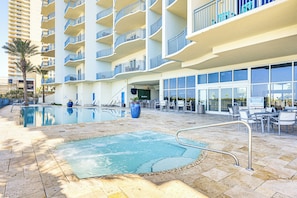 Seasonal Community Pool | Hot Tub
