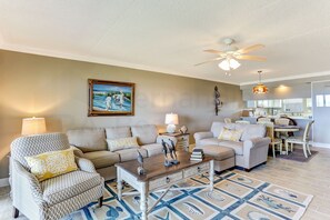 Living Room and Balcony with Ocean View