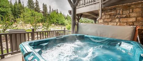 Private Jacuzzi hot tub is located on the deck