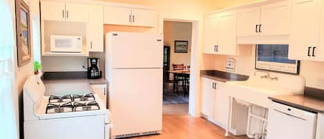 New refreshed updated kitchen-38 Pleasant Street Harwich Port Cape Cod New England Vacation Rentals