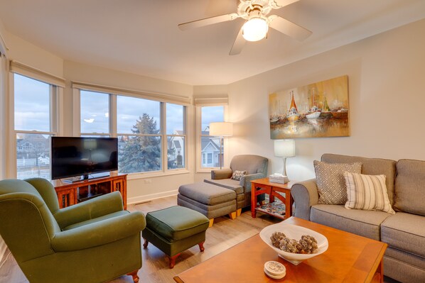 Manistee Vacation Rental | 3BR | 2.5BA | 1,900 Sq Ft | 1 Step to Enter