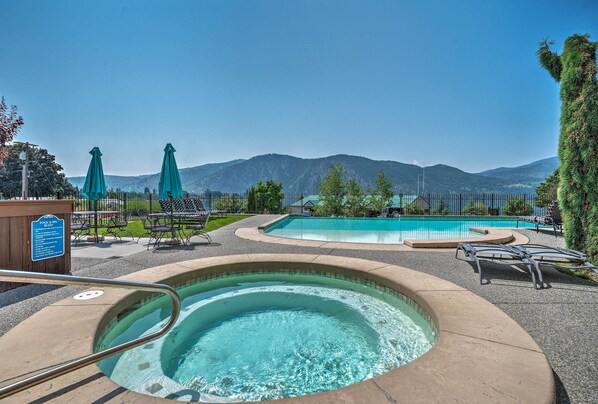Manson Vacation Rental | 2BR | 2BA | Stairs Required | 1,010 Sq Ft