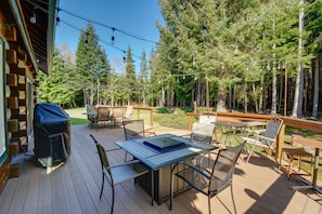 Furnished Deck
