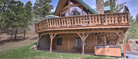 Lead Vacation Rental | 4BR | 3BA | 2 Stories | Stairs Required | 2,400 Sq Ft