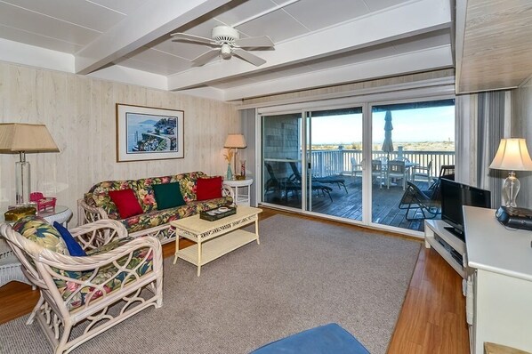 Dune House 14 Living Room