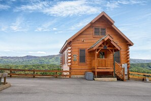 Front View of Cabin - Views all around