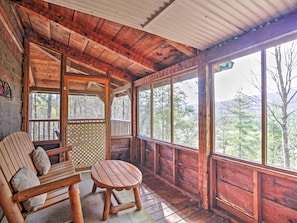 Screened-In Porch w/ Views | Pet Friendly w/ Fee