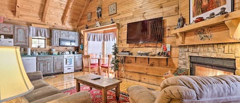 Sevierville Vacation Rental | 2BR | 2BA | Step-Free Access | 1,800 Sq Ft