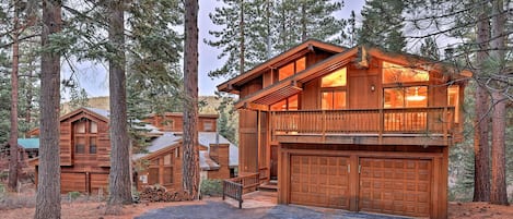 Truckee Vacation Rental | 5BR | 3BA | Stairs Required | 2,400 Sq Ft