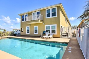Private Pool
