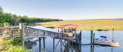 Townsend Vacation Rental | 4BR | 3BA | 3,000 Sq Ft | Stairs Required