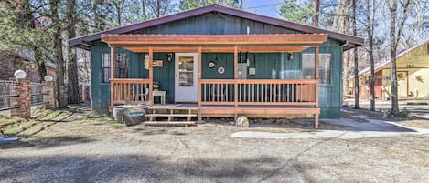 Ruidoso Vacation Rental | 3BR | 2BA | 1,562 Sq Ft | 3 Steps for Access